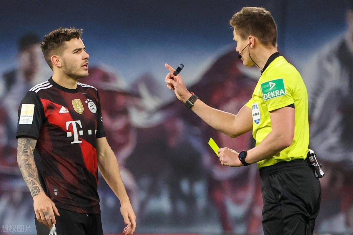 开云网址 -赛地聚焦——社区盾今夜热度飙升；莱比锡门线救险；话题不断；阵容厚度经受考验 