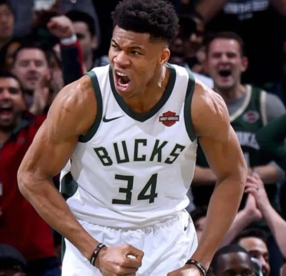 开云在线入口 -欧篮联今晨再迎强敌;密尔沃基雄鹿外线爆发;主帅态度——球迷炸锅;纪律约束更严格的简单介绍